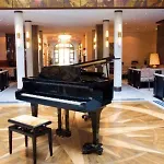 فندق Western Premier Grand Russischer Hof