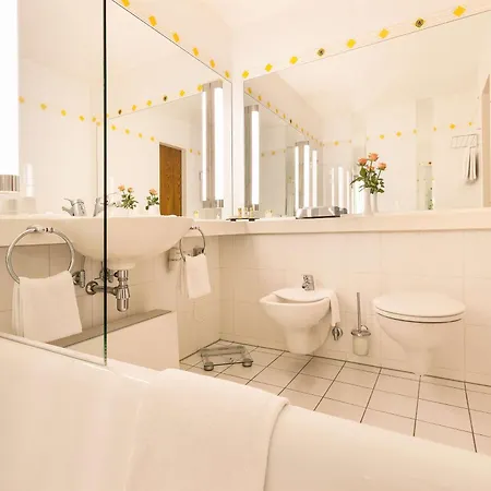 Hotell Western Premier Grand Russischer Hof