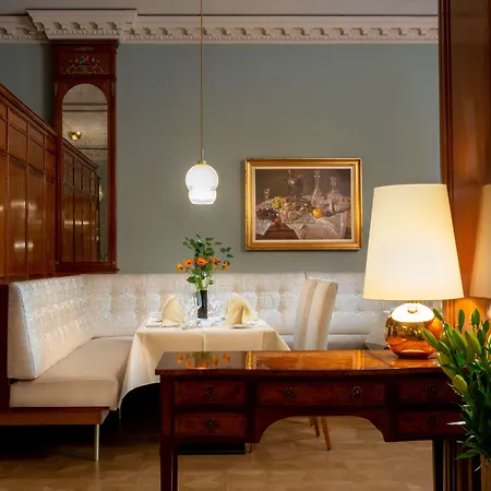 Western Premier Grand Russischer Hof Hotel 4*