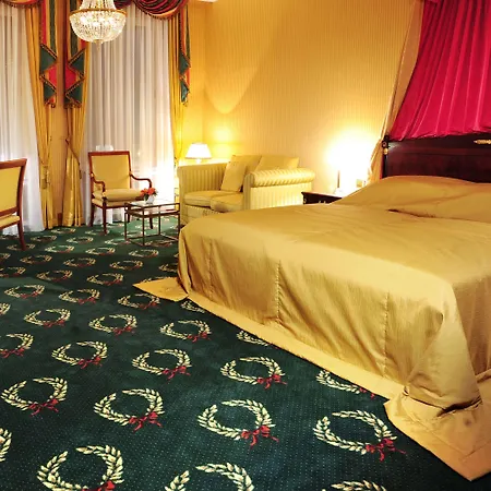 Hotel Western Premier Grand Russischer Hof 4*