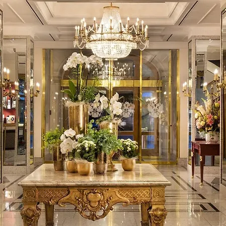 Hotel Western Premier Grand Russischer Hof 4*