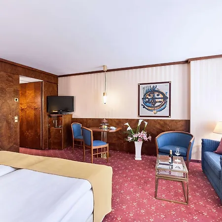 Western Premier Grand Russischer Hof Отель