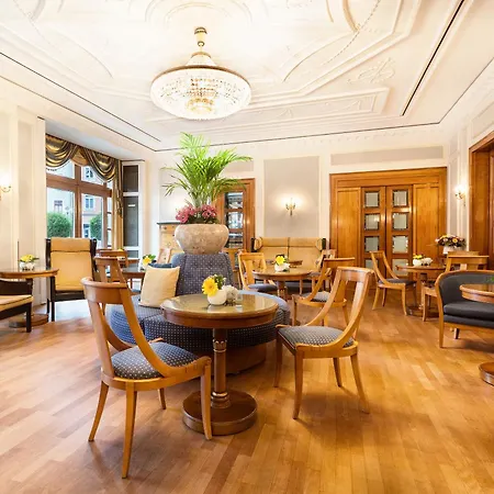 Otel Western Premier Grand Russischer Hof 4*