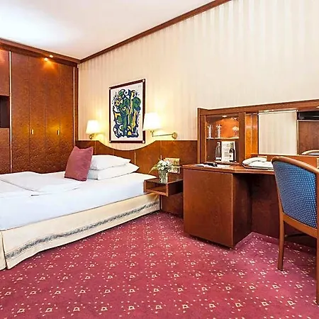 Western Premier Grand Russischer Hof Hotel