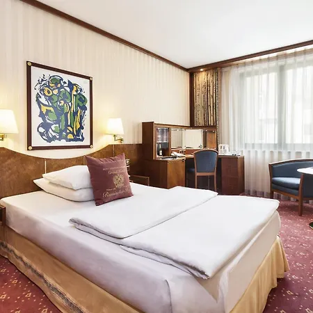 Western Premier Grand Russischer Hof Hotel 4*