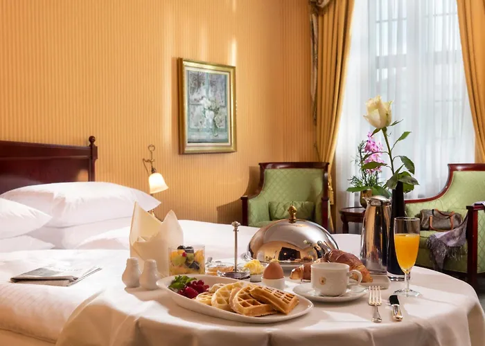 Otel Western Premier Grand Russischer Hof 4*