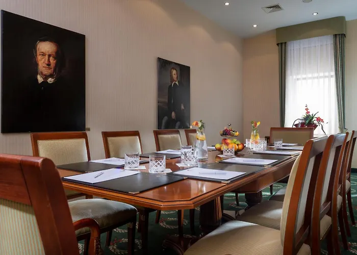 Western Premier Grand Russischer Hof 4*