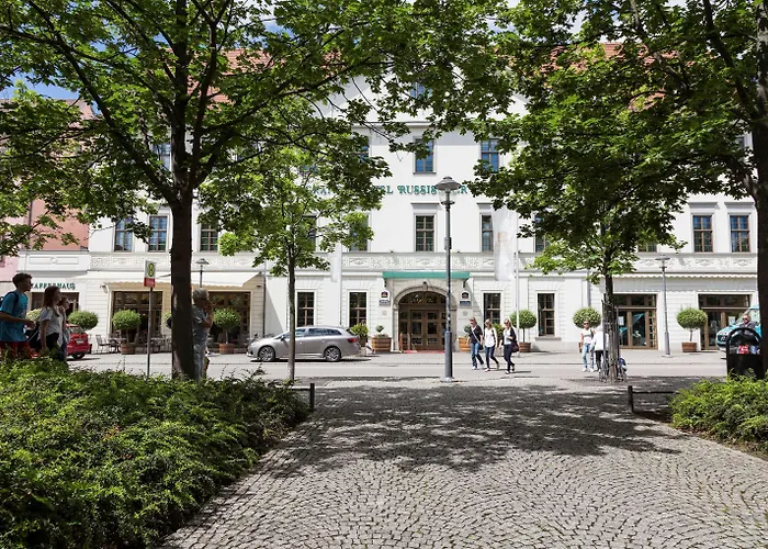 Western Premier Grand Russischer Hof Otel