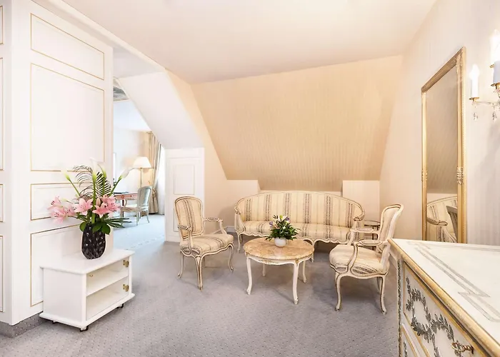 Hotel Western Premier Grand Russischer Hof 4*