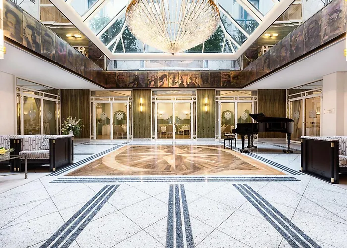 Hotel Western Premier Grand Russischer Hof 4*