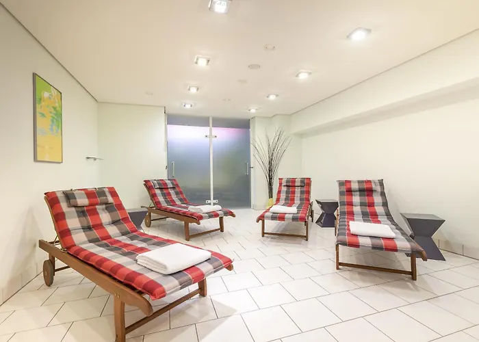 Otel Western Premier Grand Russischer Hof 4*